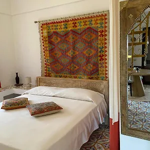 https://dammuso-pensare-alla-luna.sicilyhotelsitaly.net
